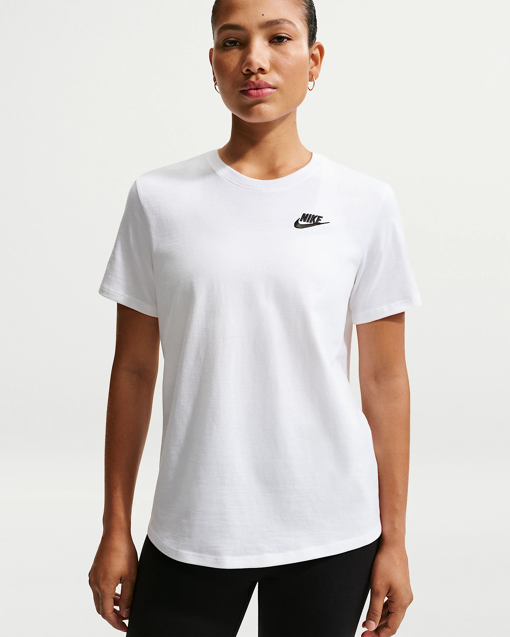 Nike Sportswear Club Essentials Women's T-Shirt - 1