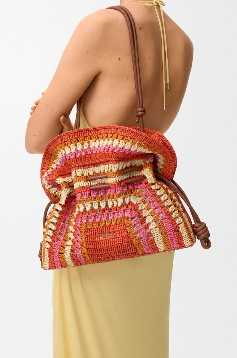 Medium Flamenco clutch in raffia and calfskin 3