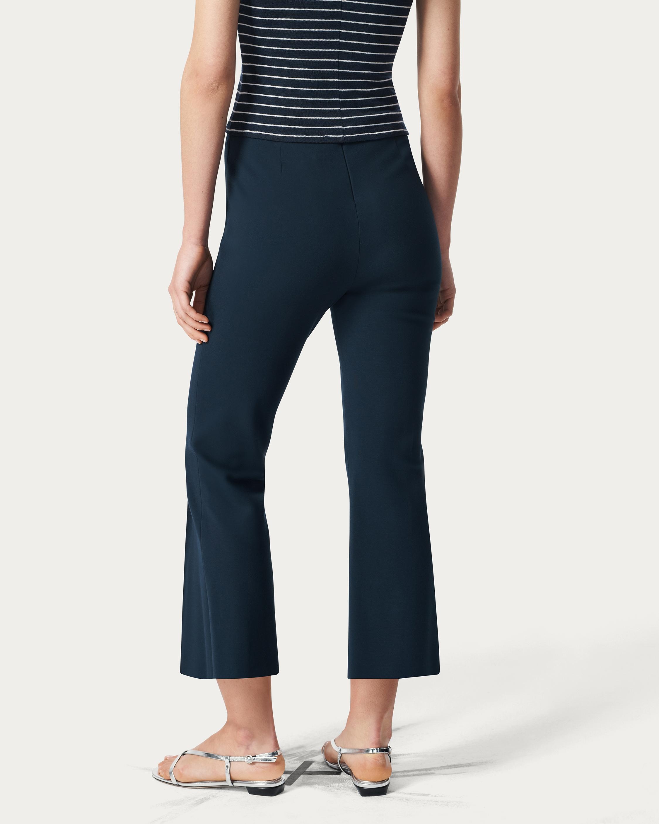 Irina Kick Flare Pants
Refine Knit - 6