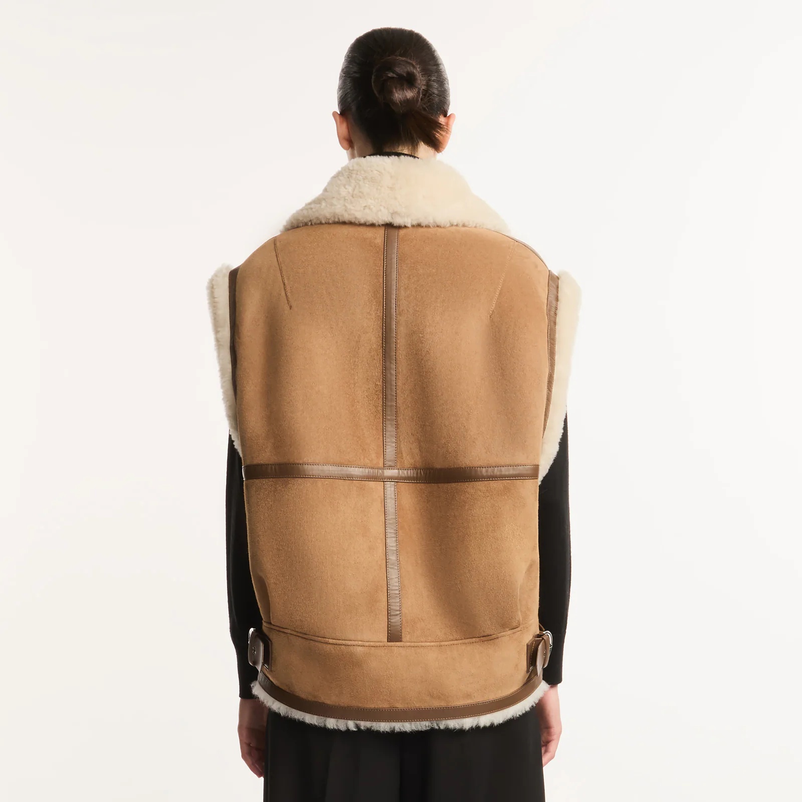 Sleeveless biker in shearling - 7
