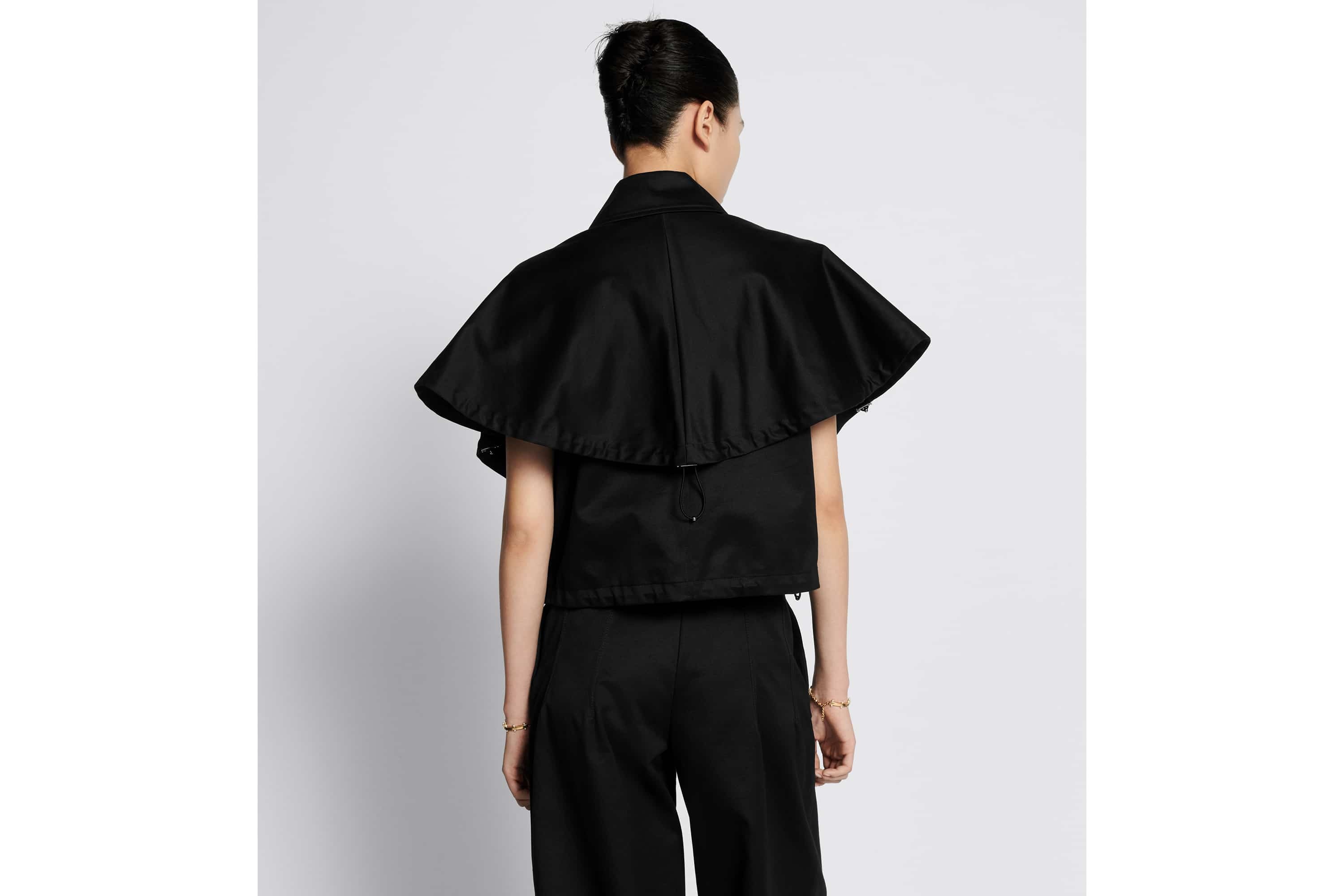 Short Cape - 5