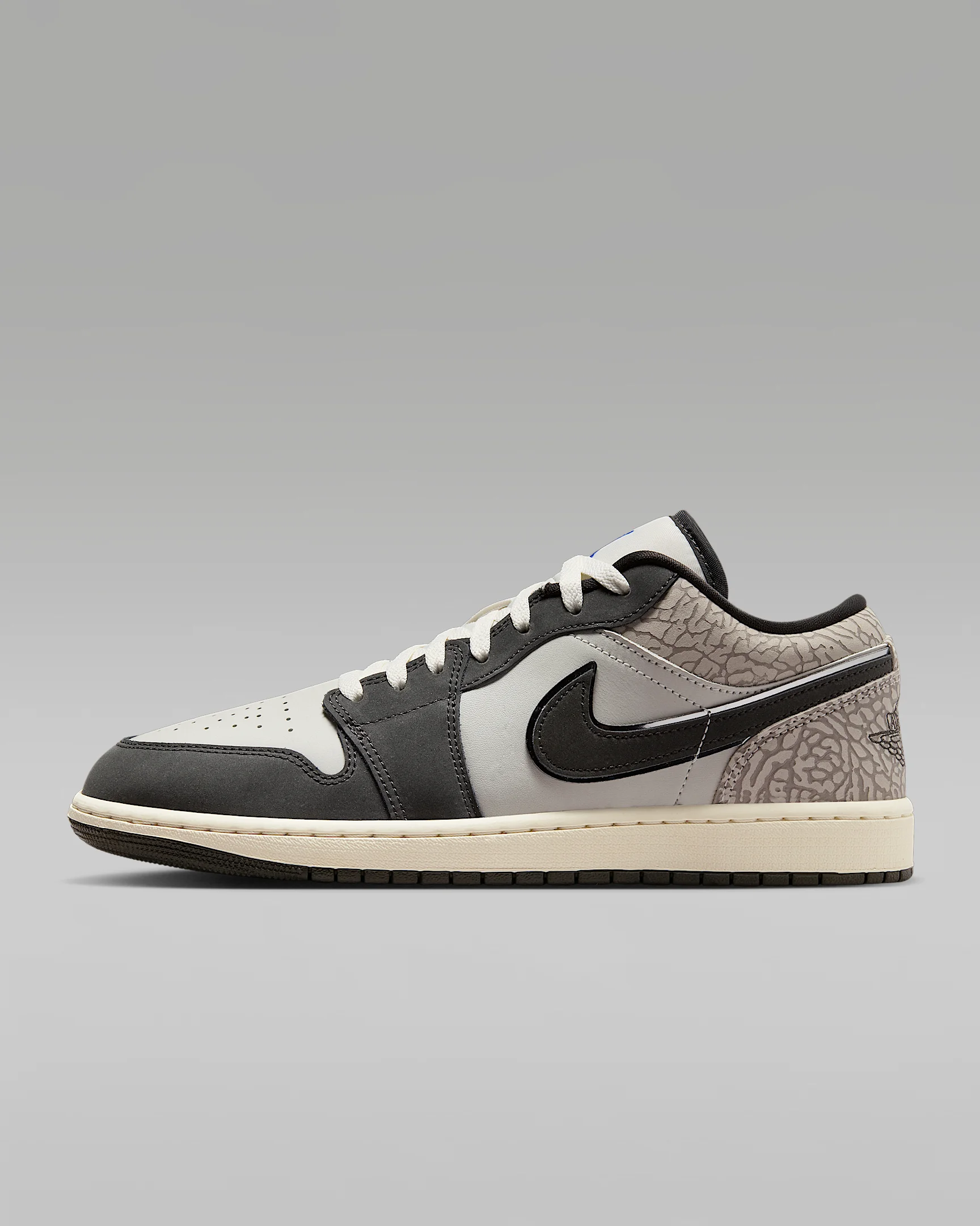 Air Jordan 1 Low SE Men's Shoes - 1