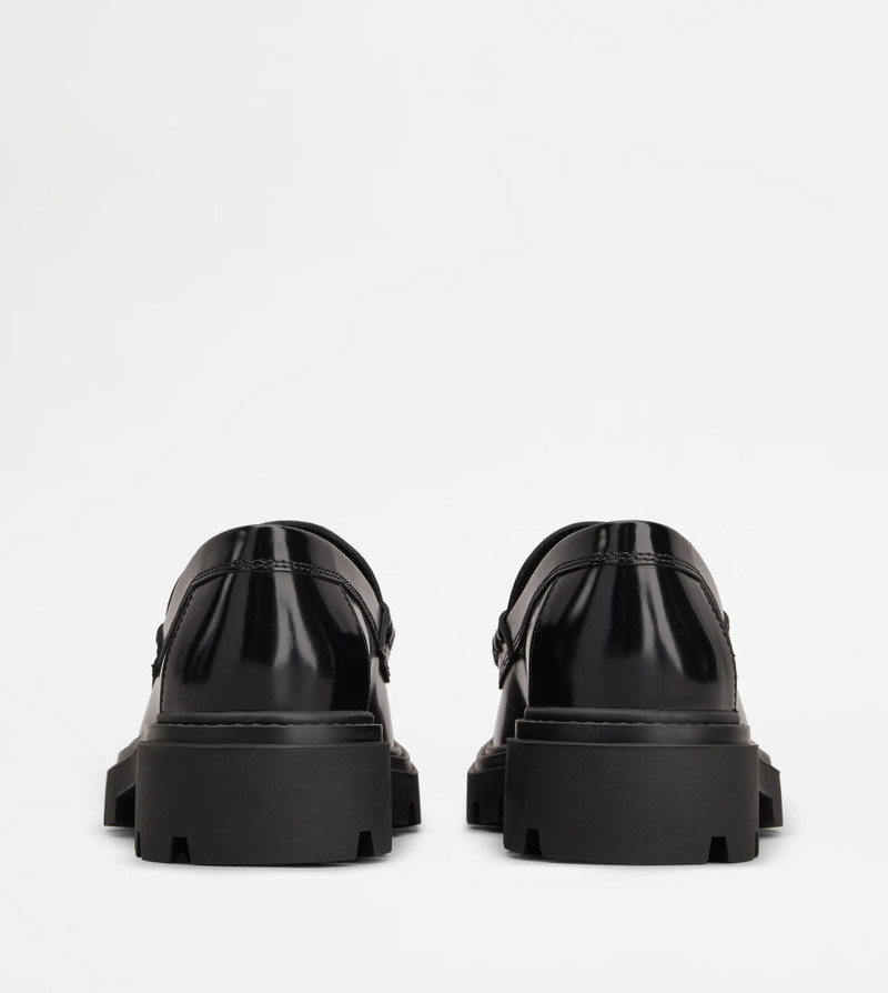 Tod's TOD'S FRINGED LOAFERS IN LEATHER - BLACK outlook