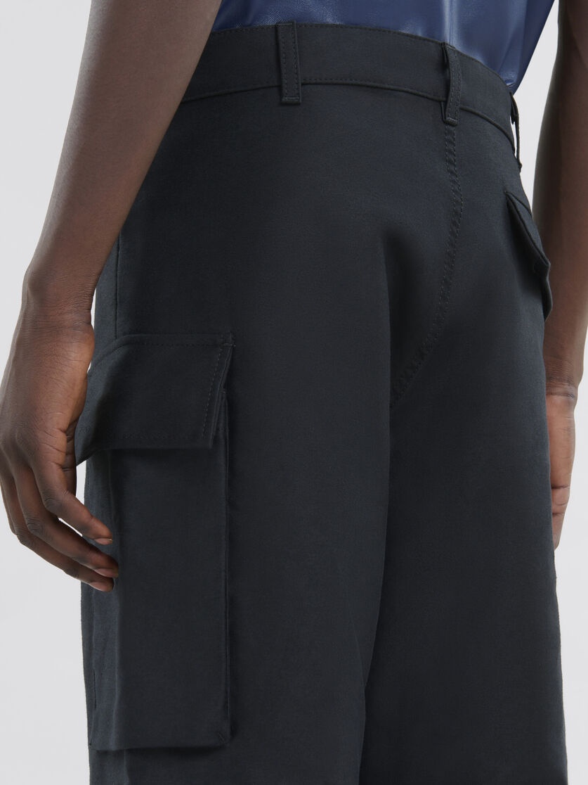 BLACK GABARDINE CARGO PANTS - 4