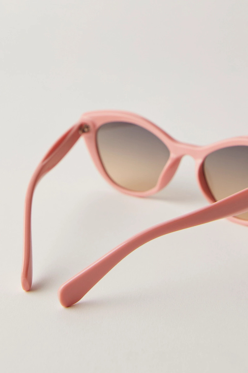 Laurel Cat-Eye Sunglasses 4