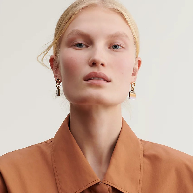 Hermès Fusion Amulette Maroquinier earrings outlook