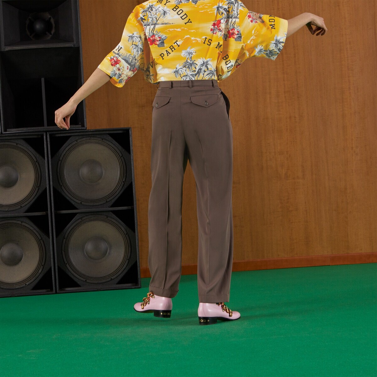 Wool pants with Gucci label - 7