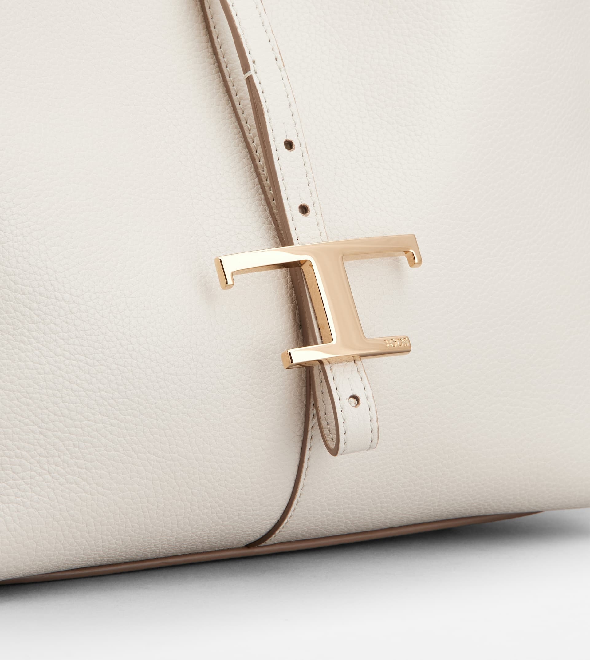 T TIMELESS SHOULDER BAG IN LEATHER SMALL - WHITE - 5