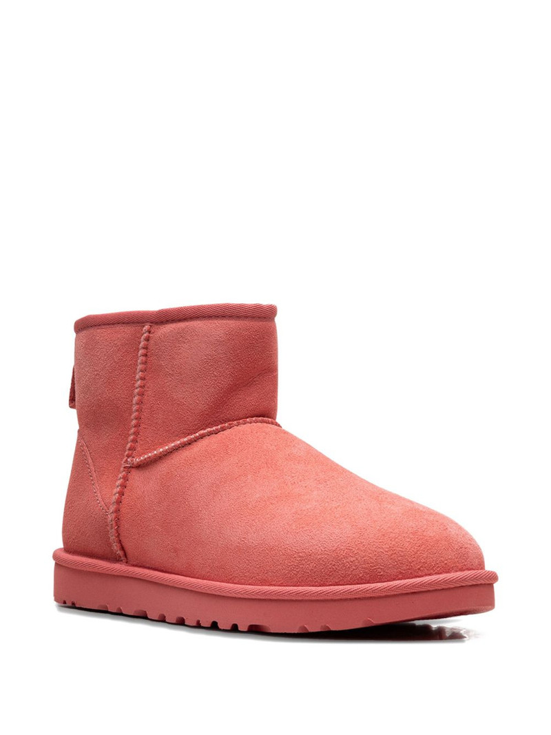 UGG Mini II boots outlook