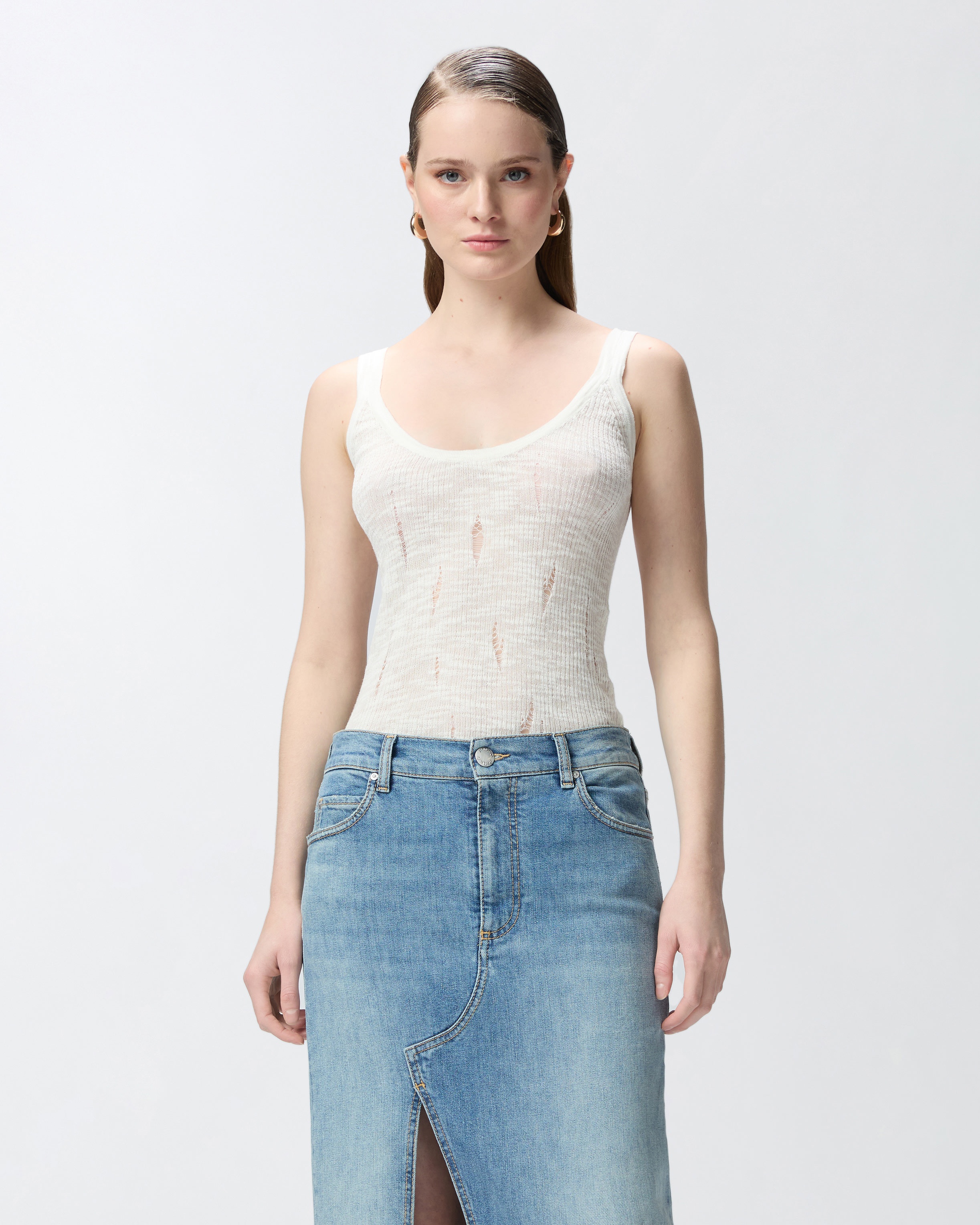 LIGHTWEIGHT RIBBED TANK TOP WITH RIPS - 2