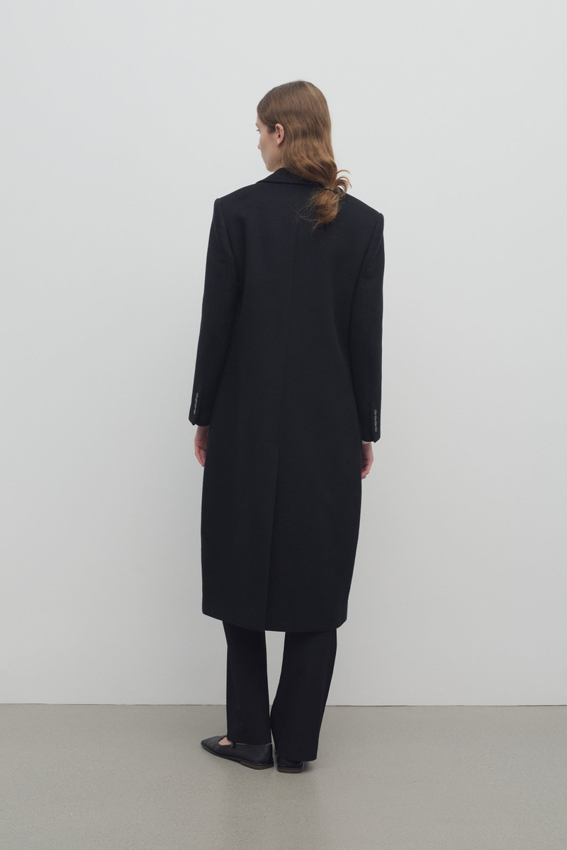 Elsinore Coat in Cashmere 5