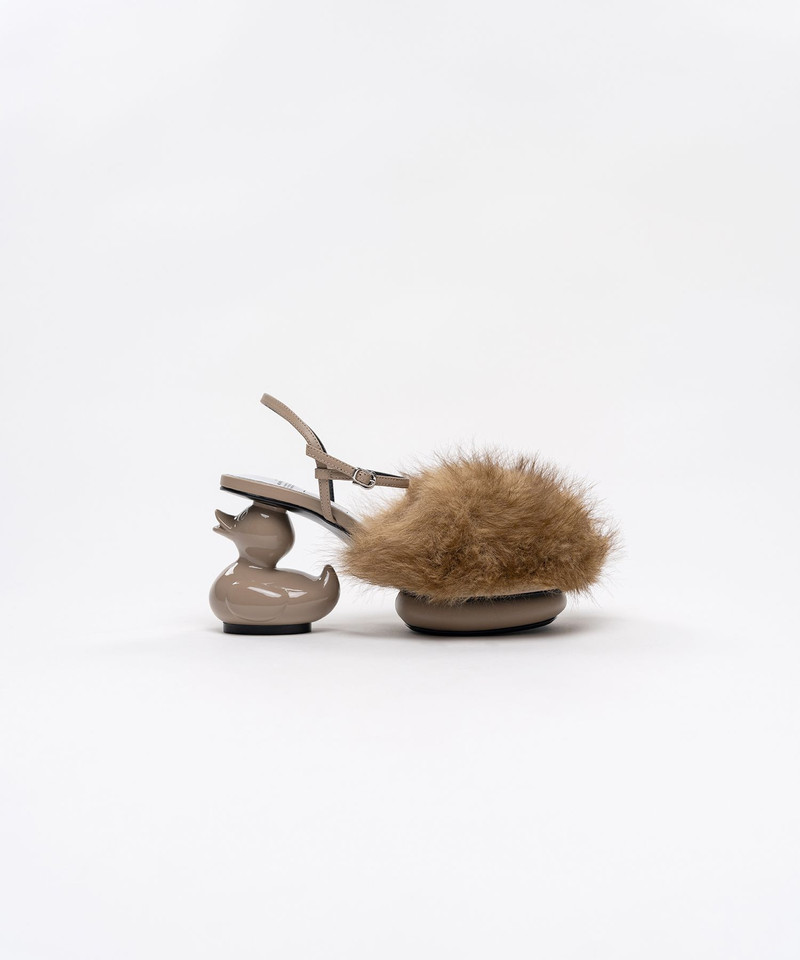 Duck Heel Fur Sandals 1