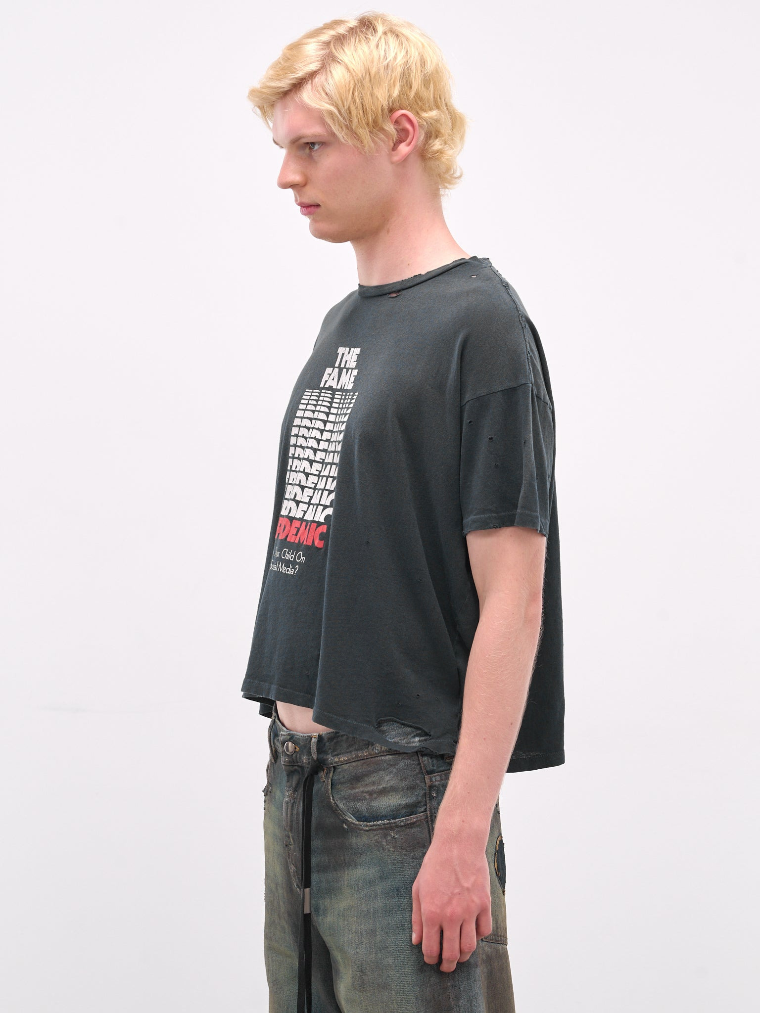 Black 'Fame Epidemic' Graphic Tee - 2