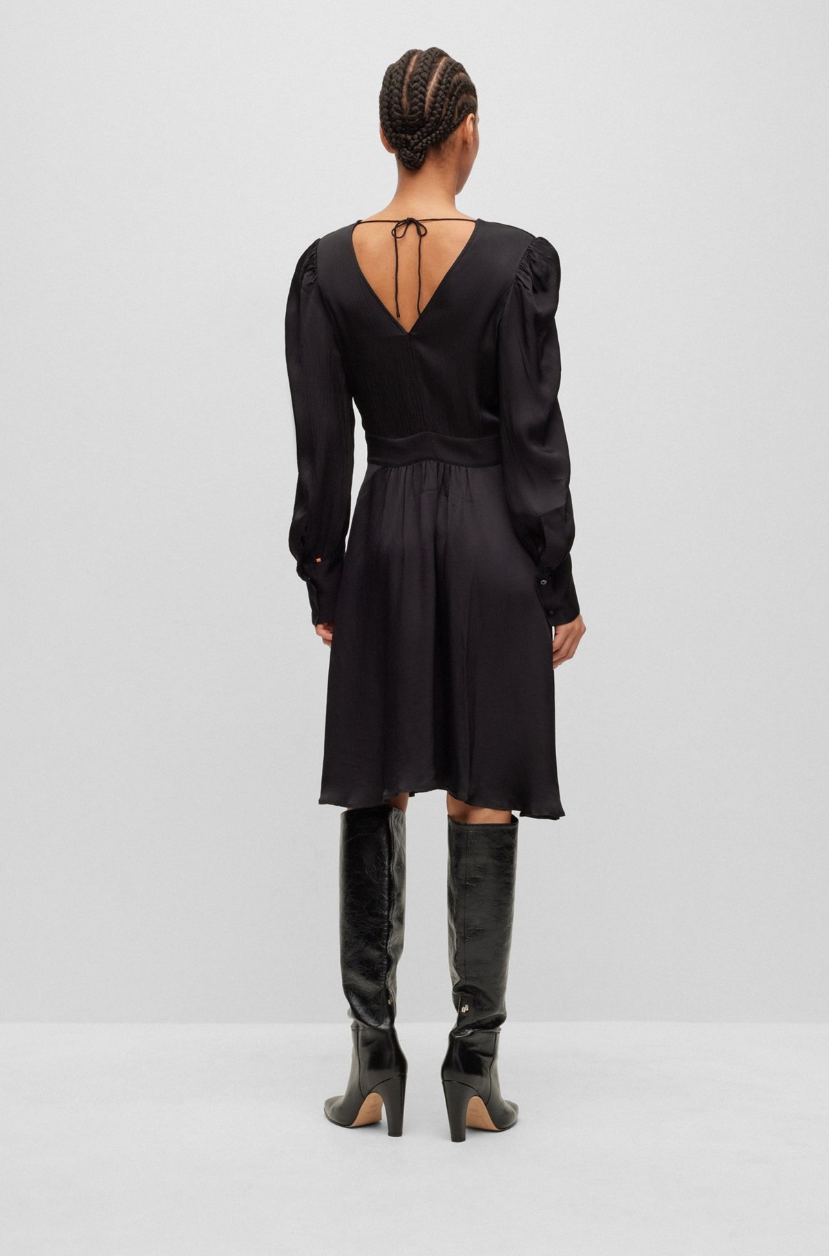 LONG-SLEEVED DRESS IN HAMMERED SATIN WITH V NECKLINE - 4