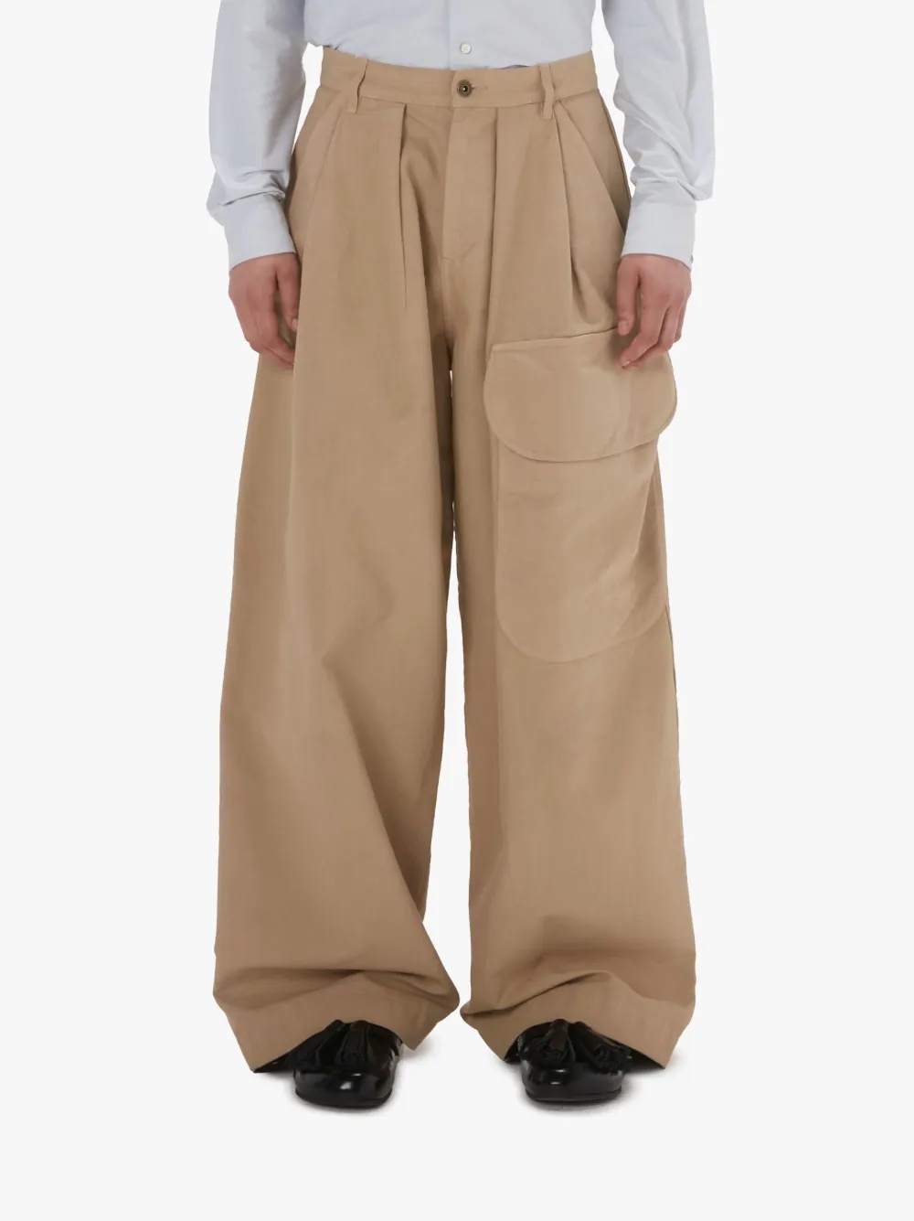 CARGO TROUSERS WITH OVERSIZED POCKET - 2