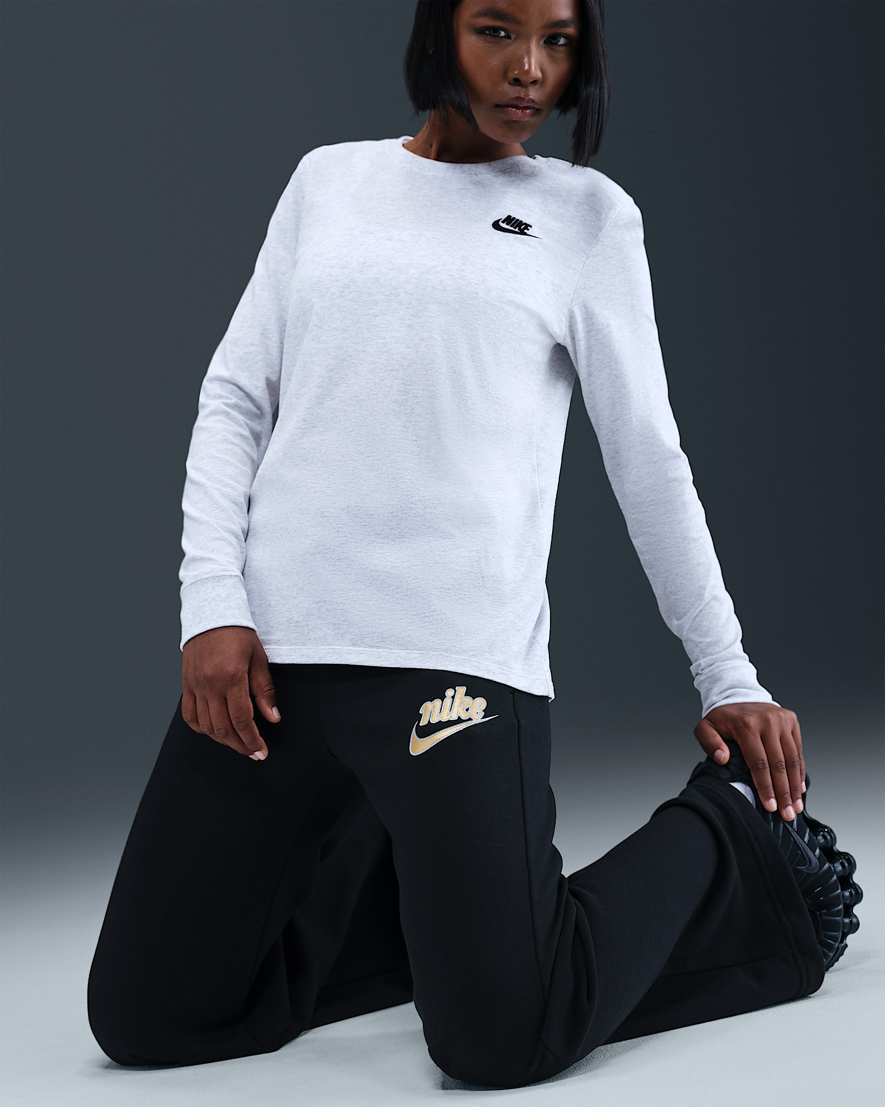 Nike Sportswear Club Fleece Women's Mid-Rise Wide-Leg Pants - 5