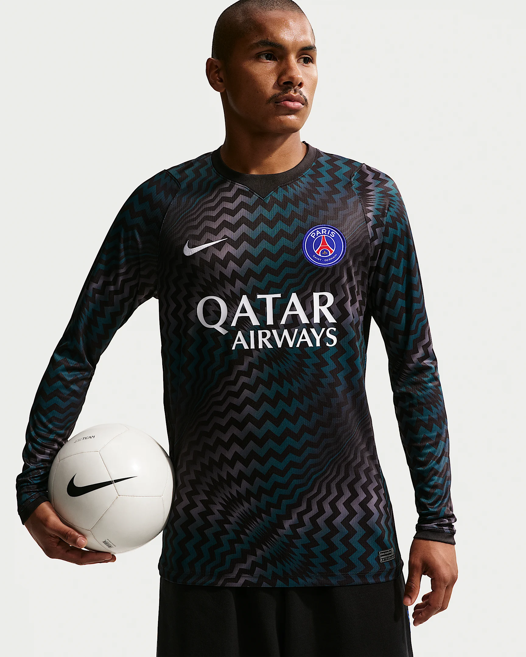 Paris Saint-Germain 2026/27 Stadium Goalkeeper Men's Nike Dri-FIT Soccer Replica Jersey - 1