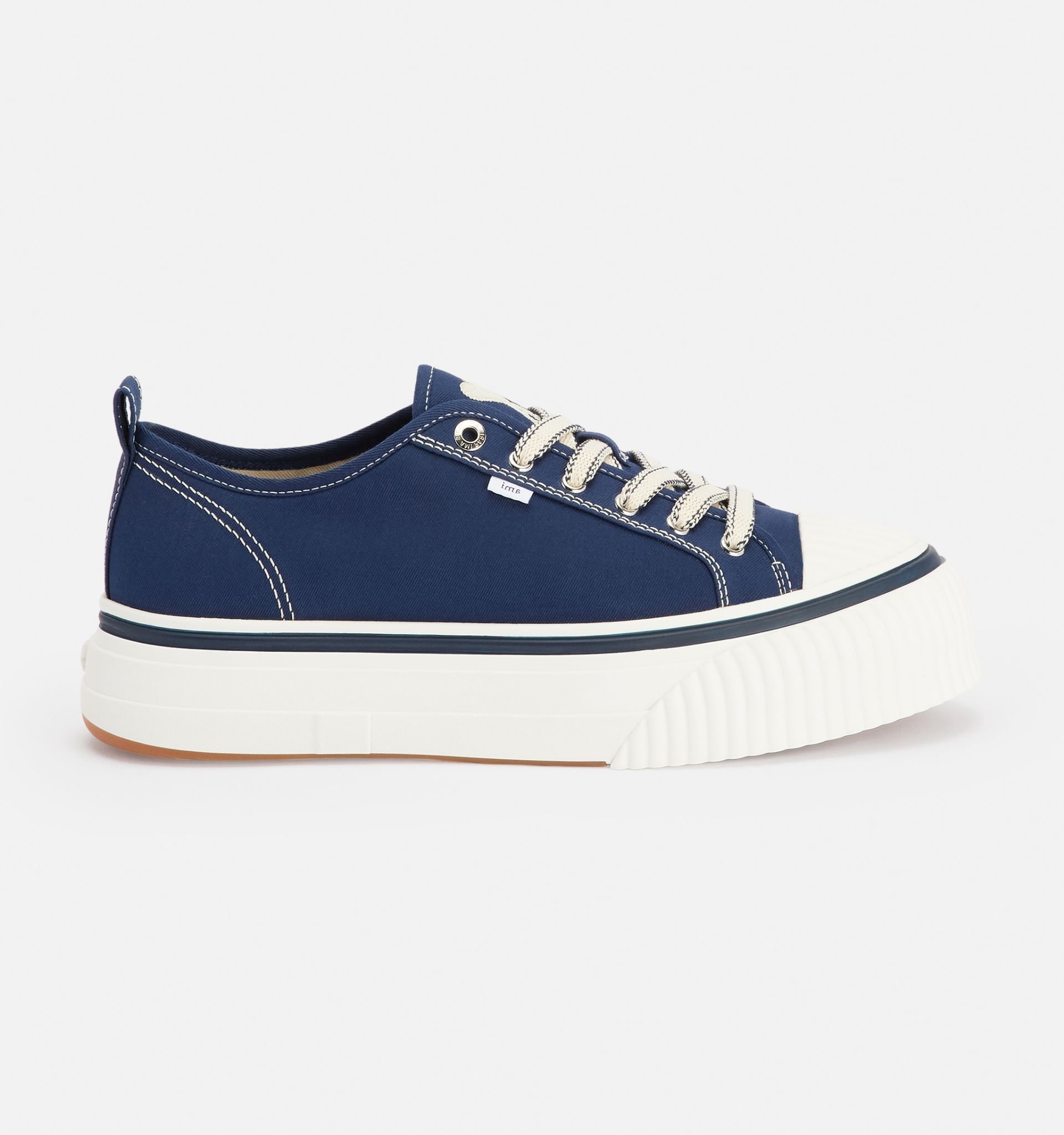 AMI Paris Low Top Ami 1980 Sneakers | REVERSIBLE