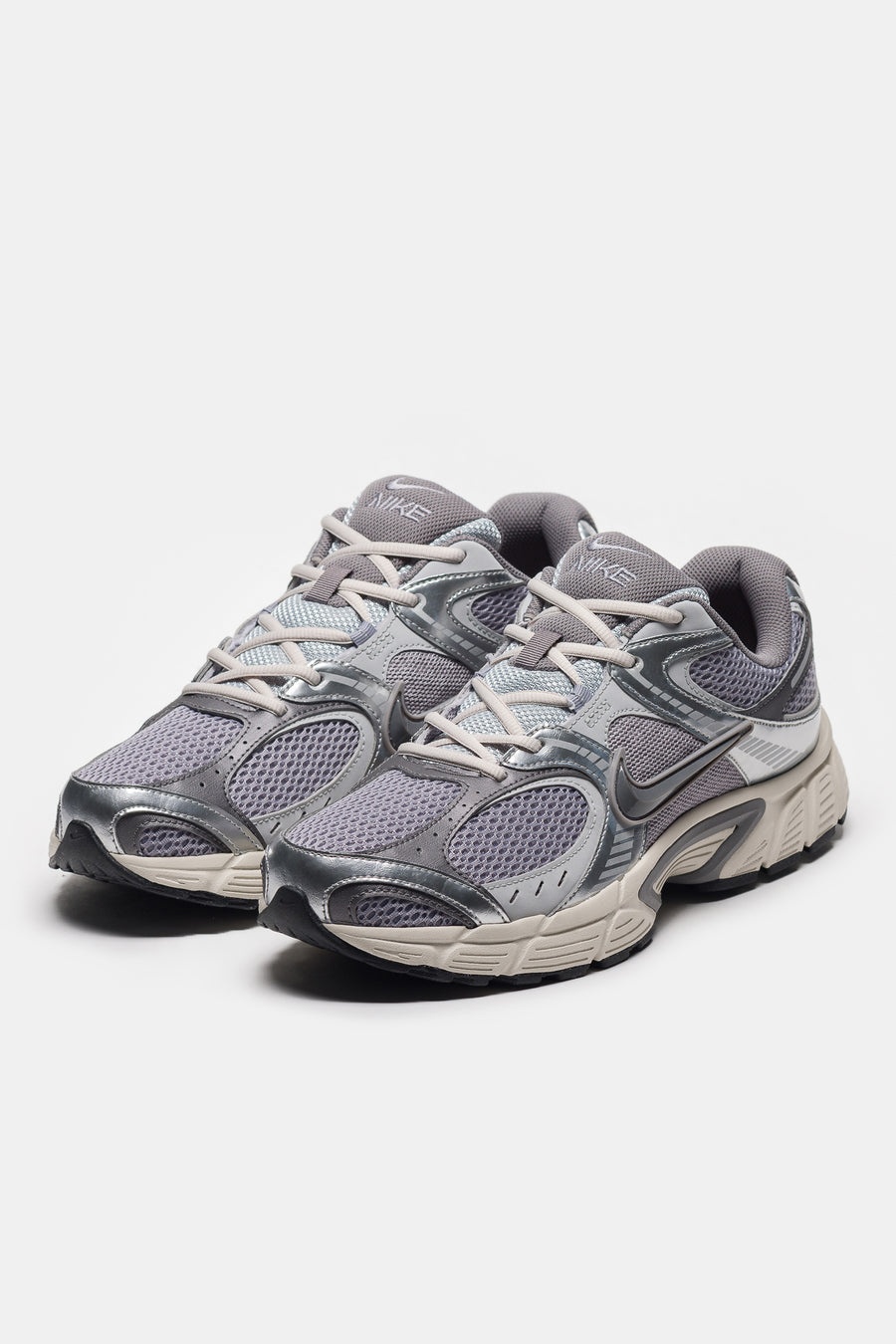 V5 RNR Sneaker in Cement Grey/Cement Grey/Grey Fog - 3