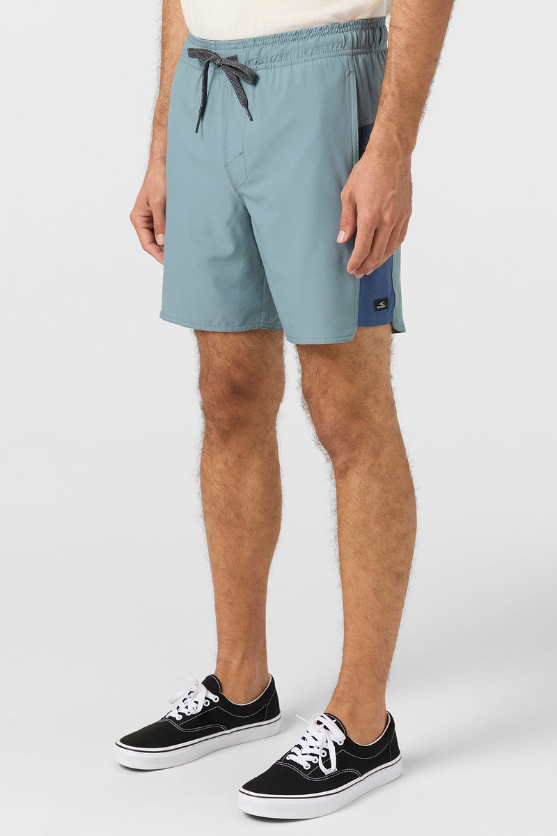 Perform Light Tech Panel Lined Elastic Waist 17" Hybrid Shorts 4