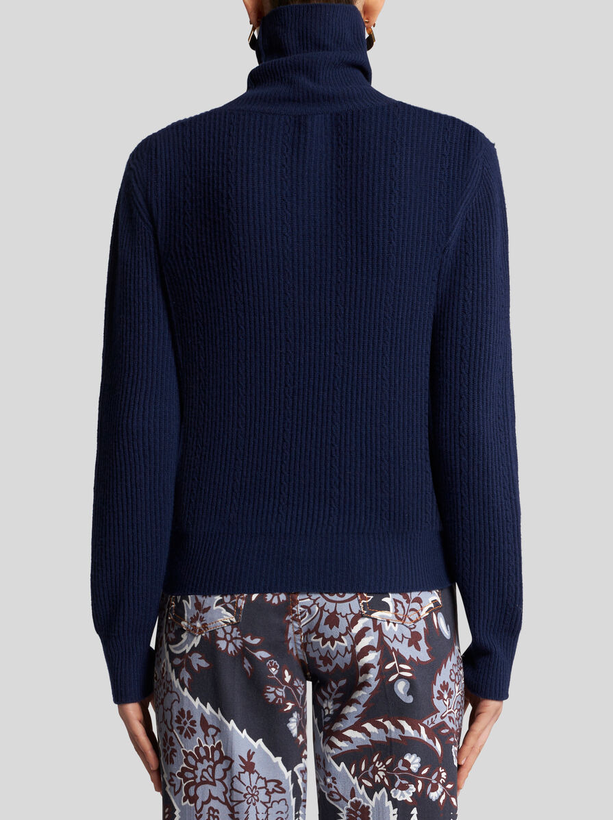 WOOL AND CASHMERE TURTLENECK SWEATER - 5