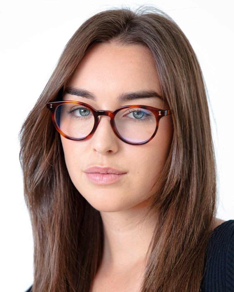illesteva Dakota Optical outlook