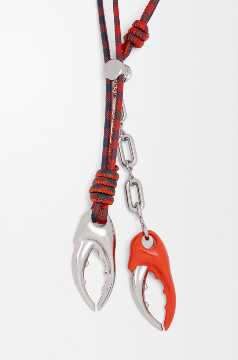 Claw chain charm in leather 3