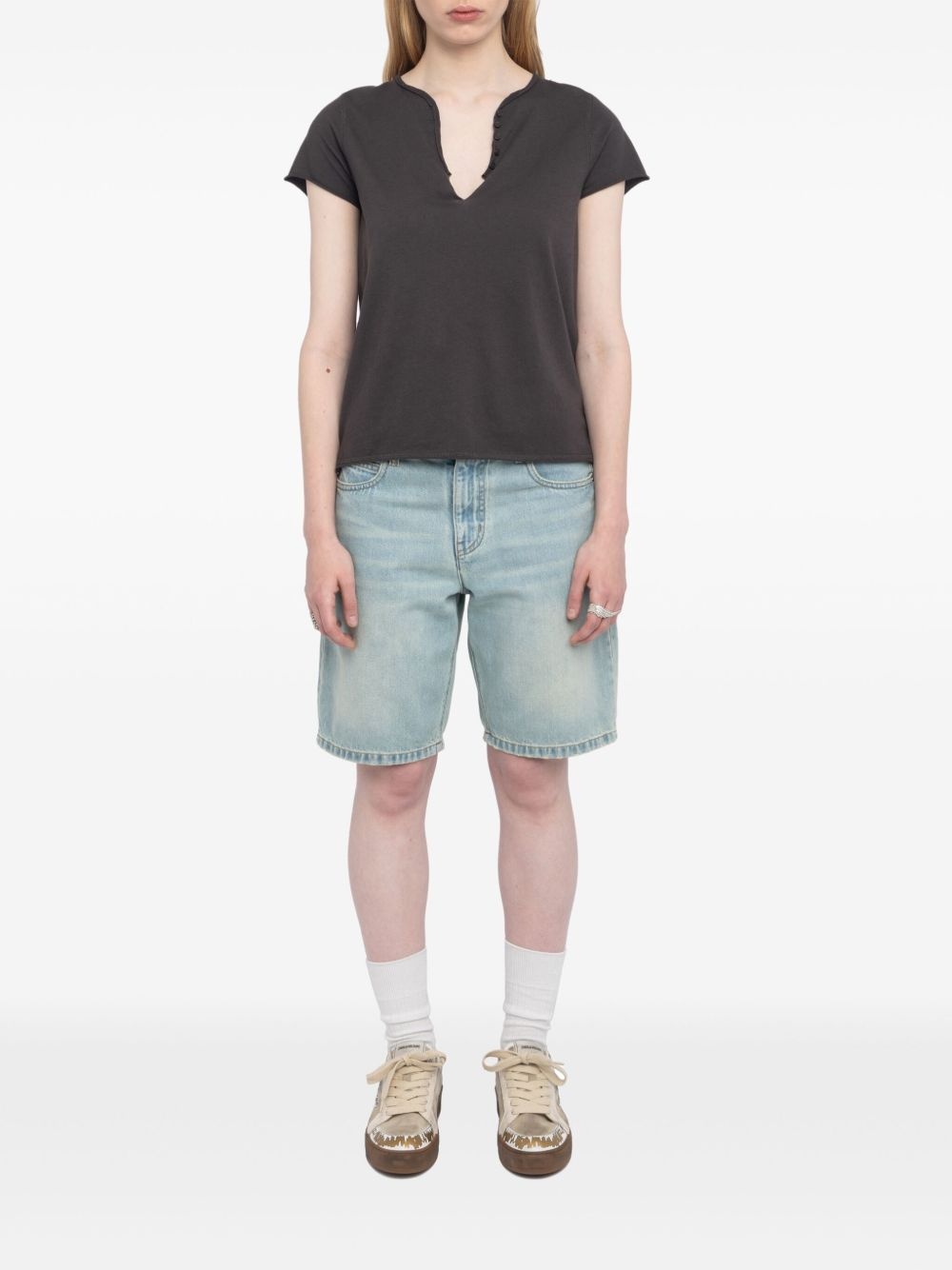 v-neck t-shirt - 2
