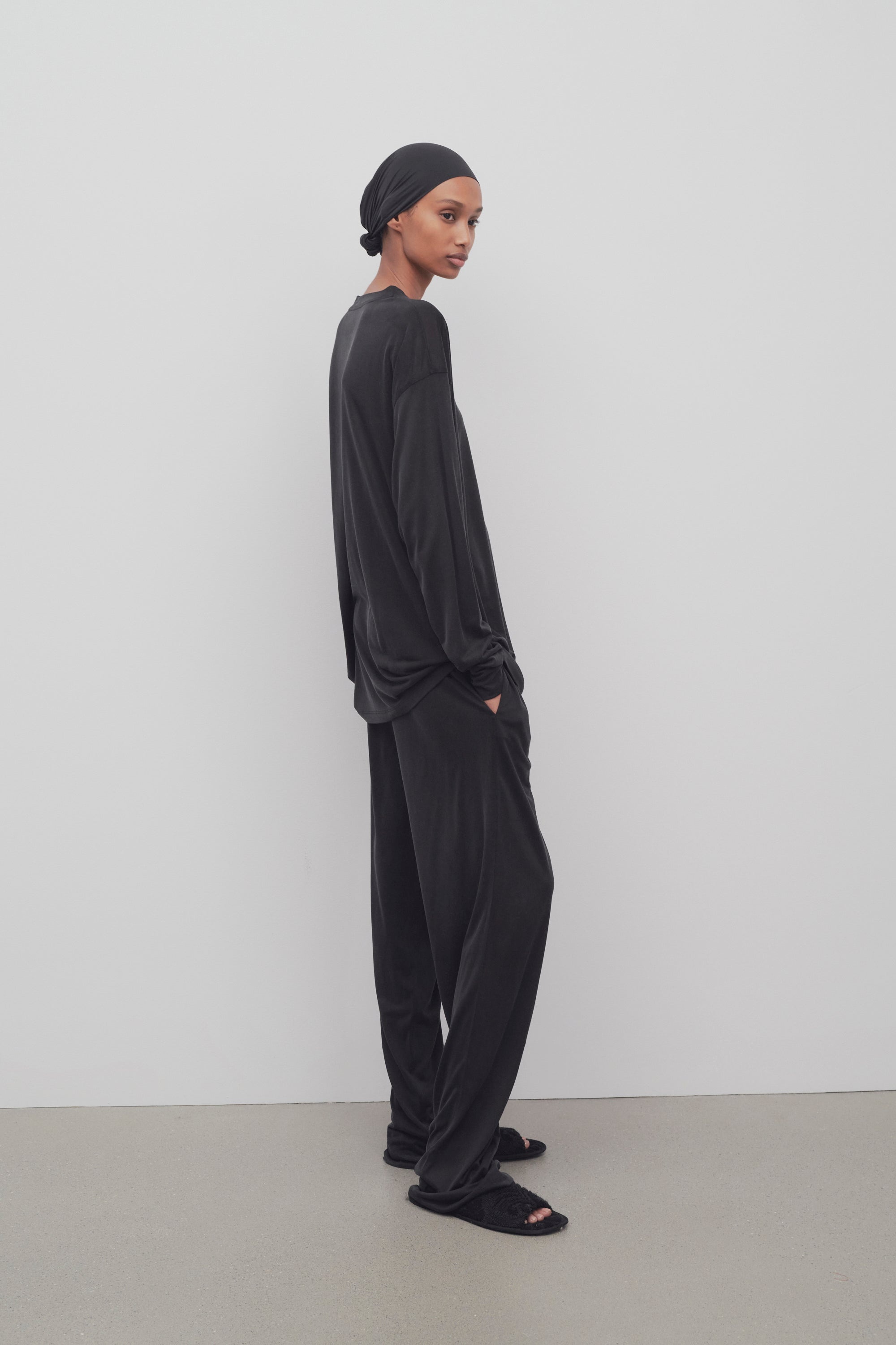 Lanuit Pant in Silk - 4