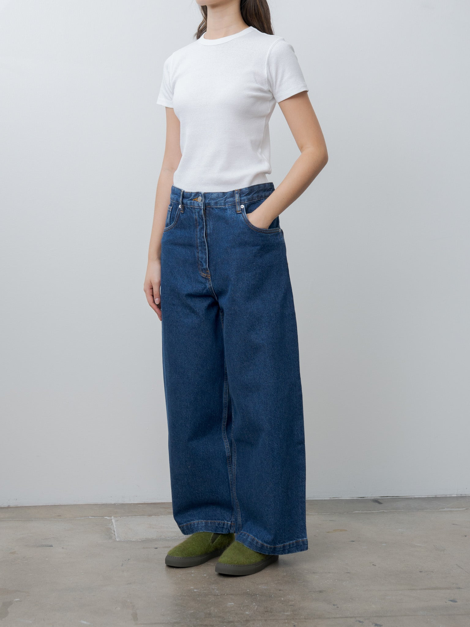 Neive Curved Leg Pant - Indigo Wash - 3