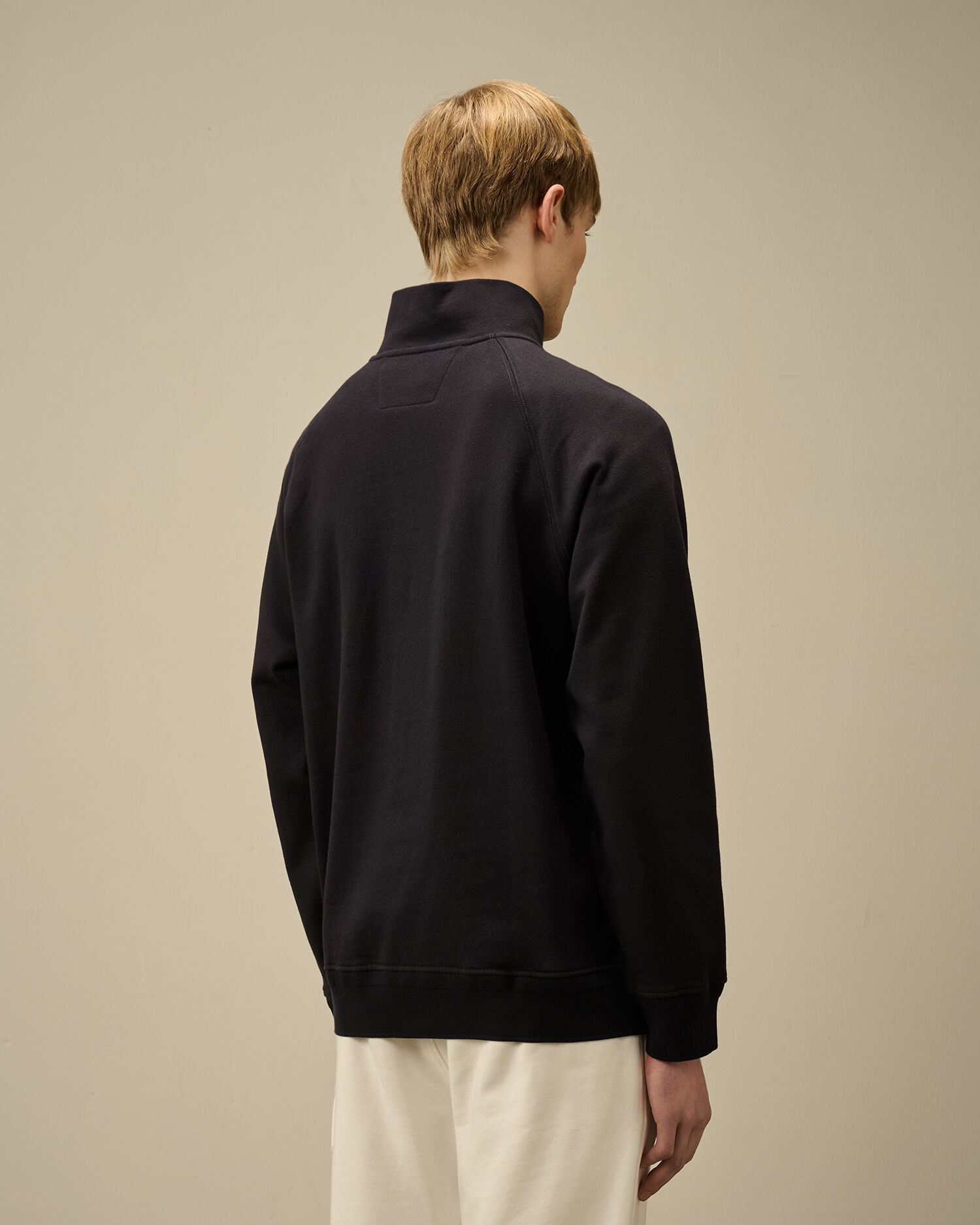 Diagonal Raised Fleece Half Zip Logo Sweatshirt - 4