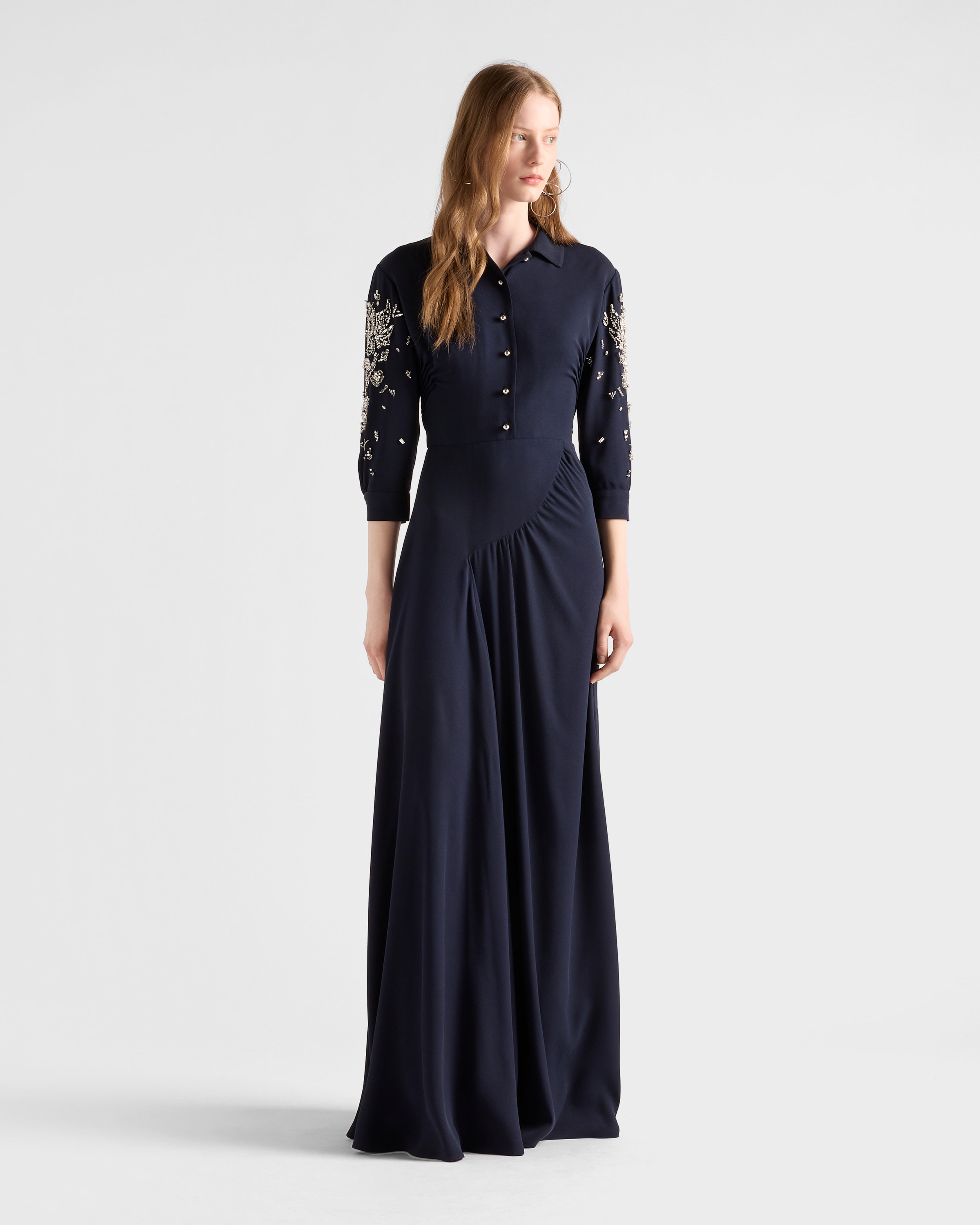 Long embroidered sablé dress - 2
