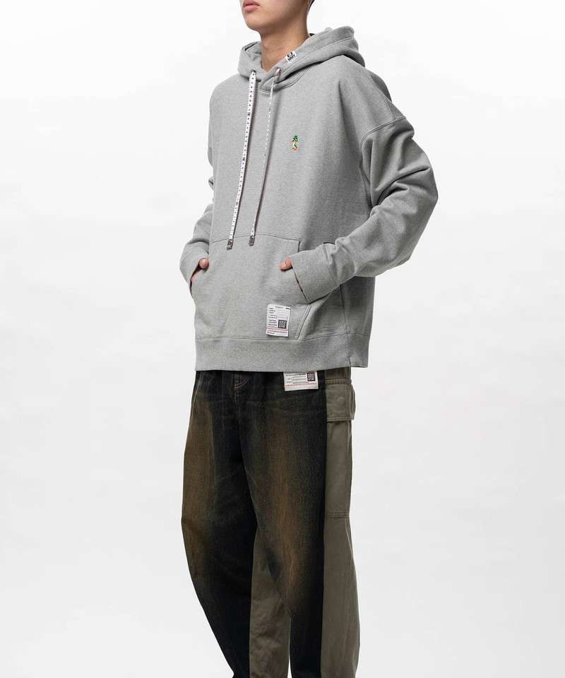 Leon Embroidery Hoodie 15