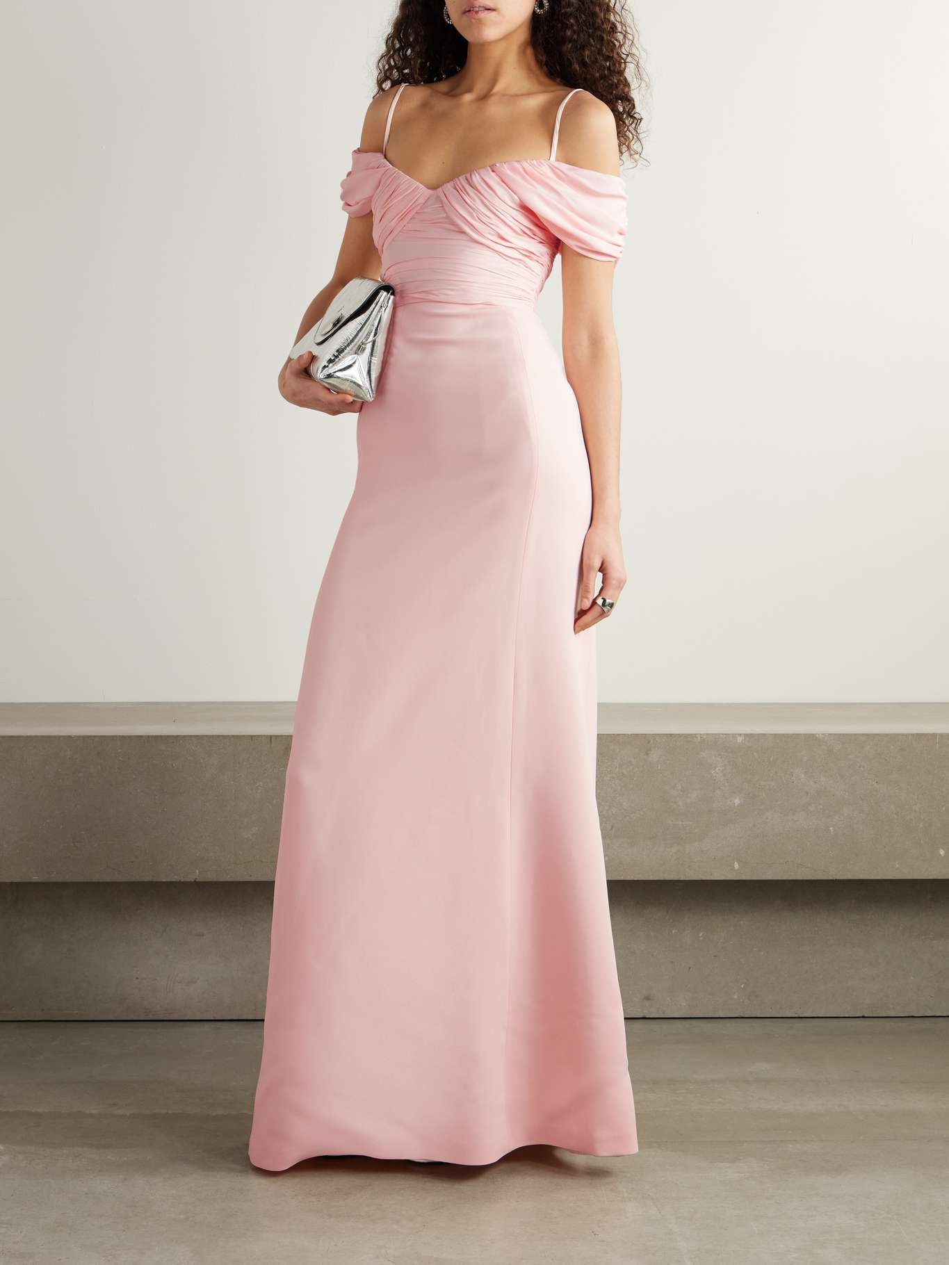 Cold-shoulder gathered crepe gown Blush - 2