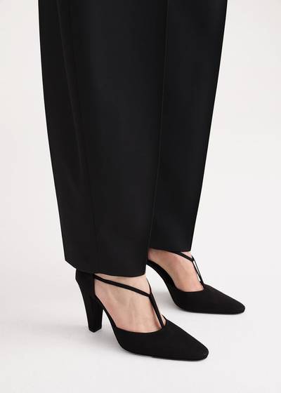 Totême The T-Strap Pump black outlook