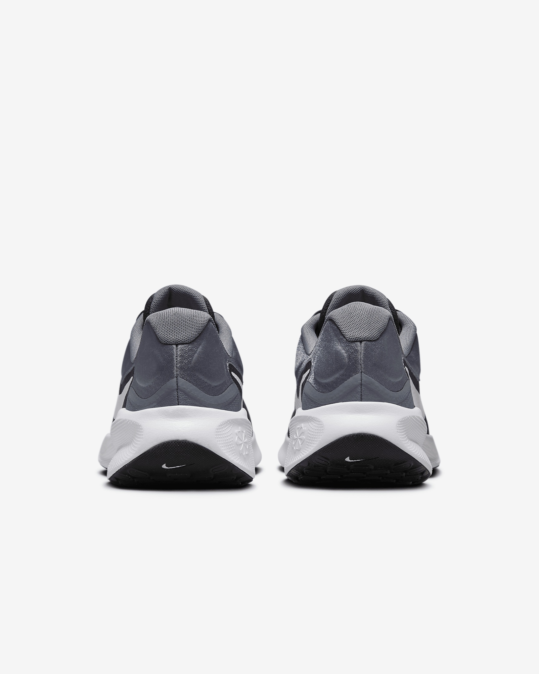Nike Revolution 7 Men's Road Running Shoes - 6