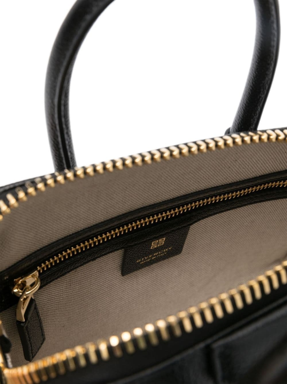 Antigona leather mini bag - 5