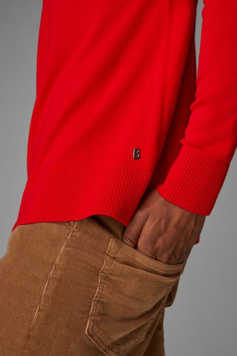 Gordon Turtleneck pullover in Red 5
