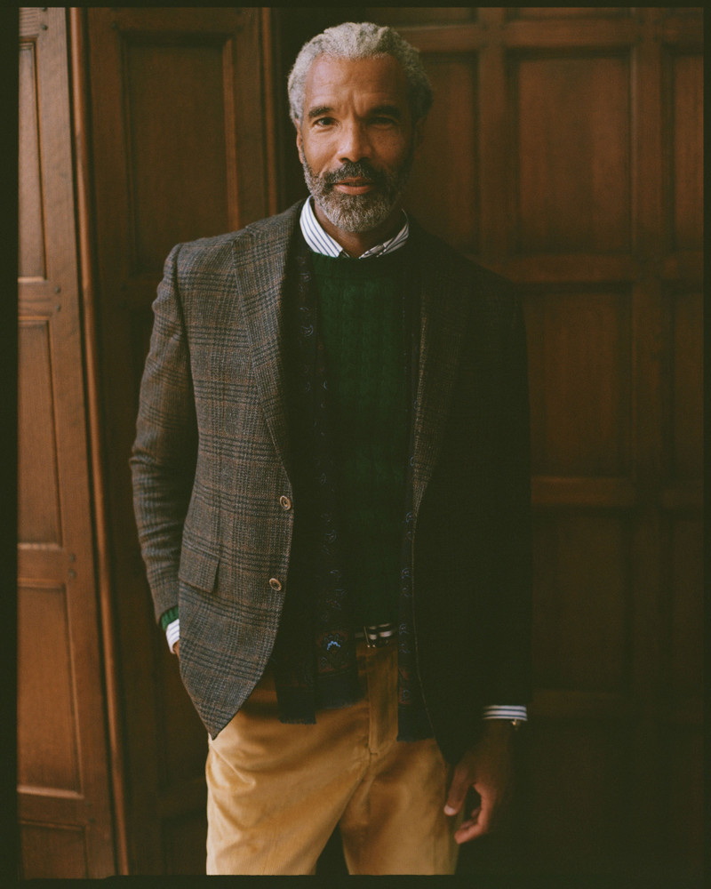 MADE-IN-ENGLAND NAVY PAISLEY WOOL/SILK SCARF 3