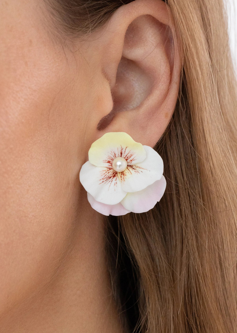 Jennifer Behr Viletta Earrings outlook