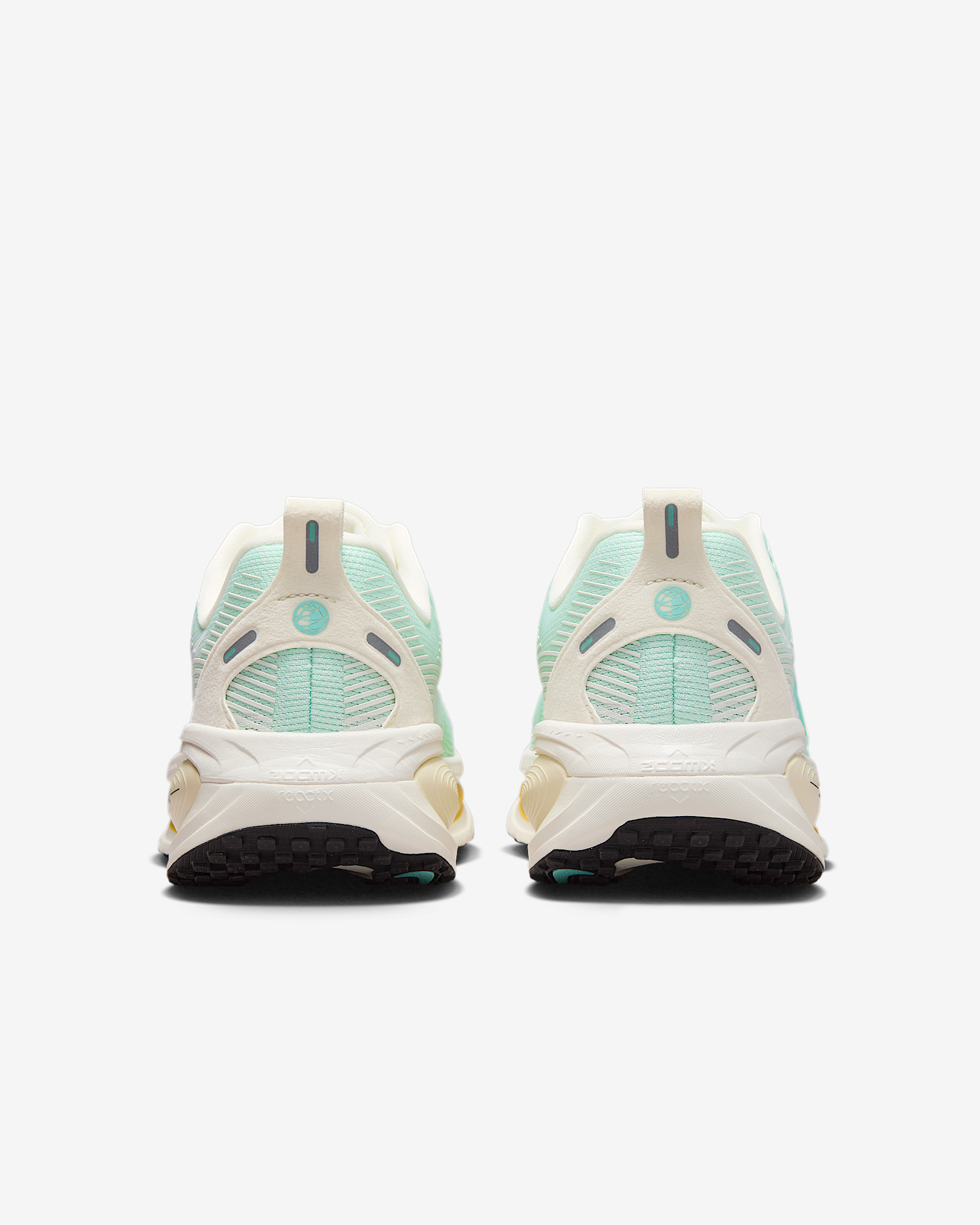 Nike Vomero 18 Women's Road Running Shoes - 6