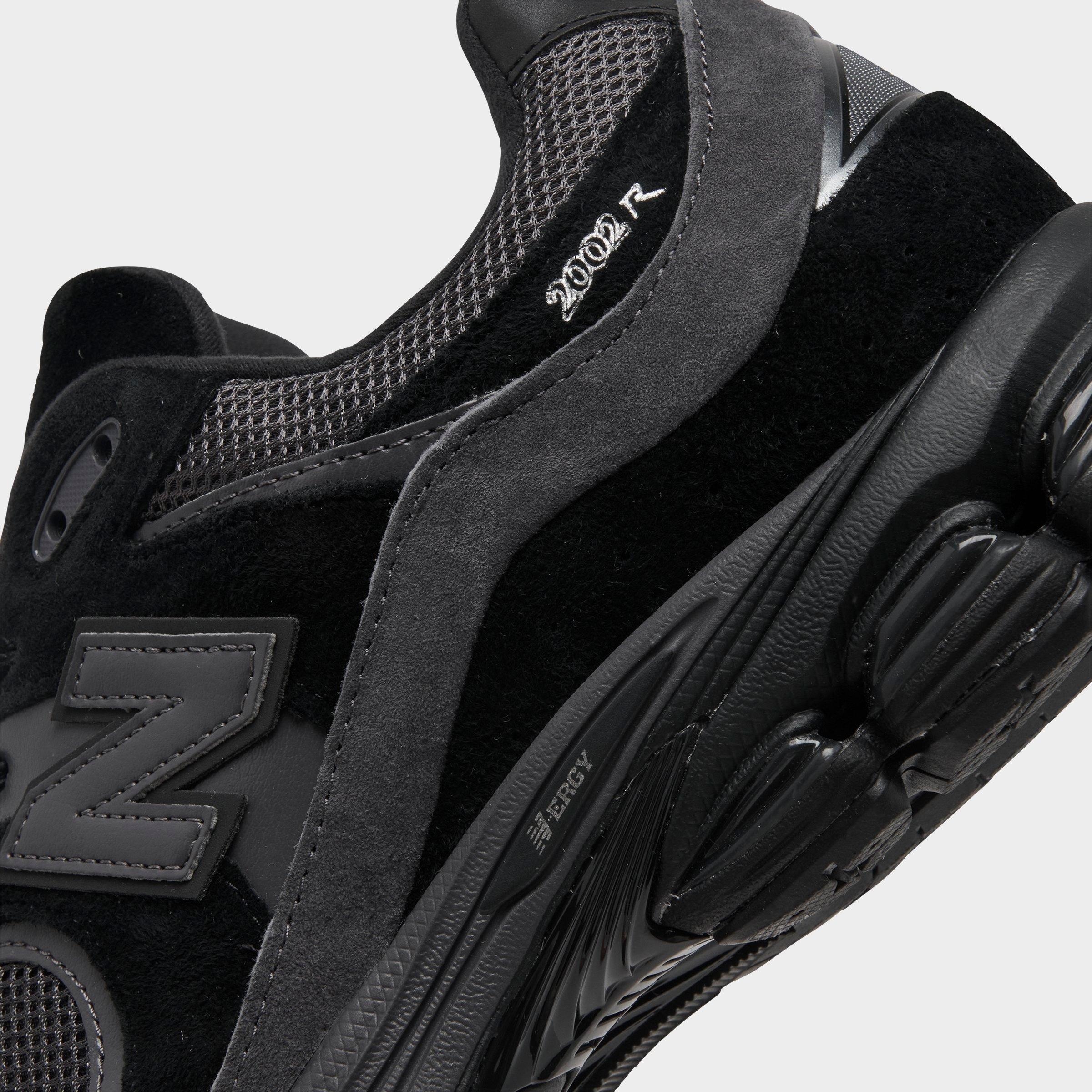 MEN'S NEW BALANCE 2002R CASUAL SHOES - 3