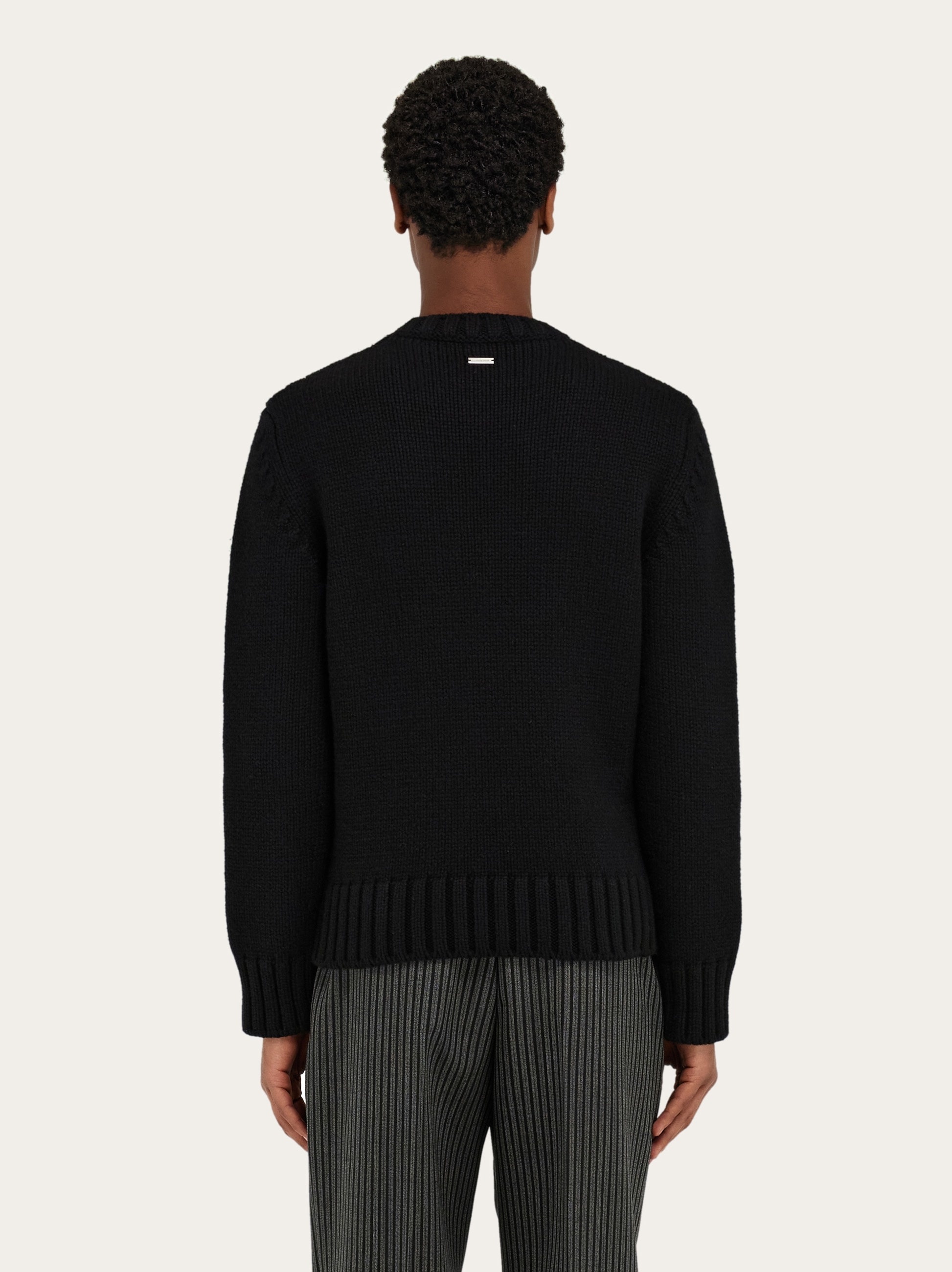 Crew neck sweater with applied F detail - 4