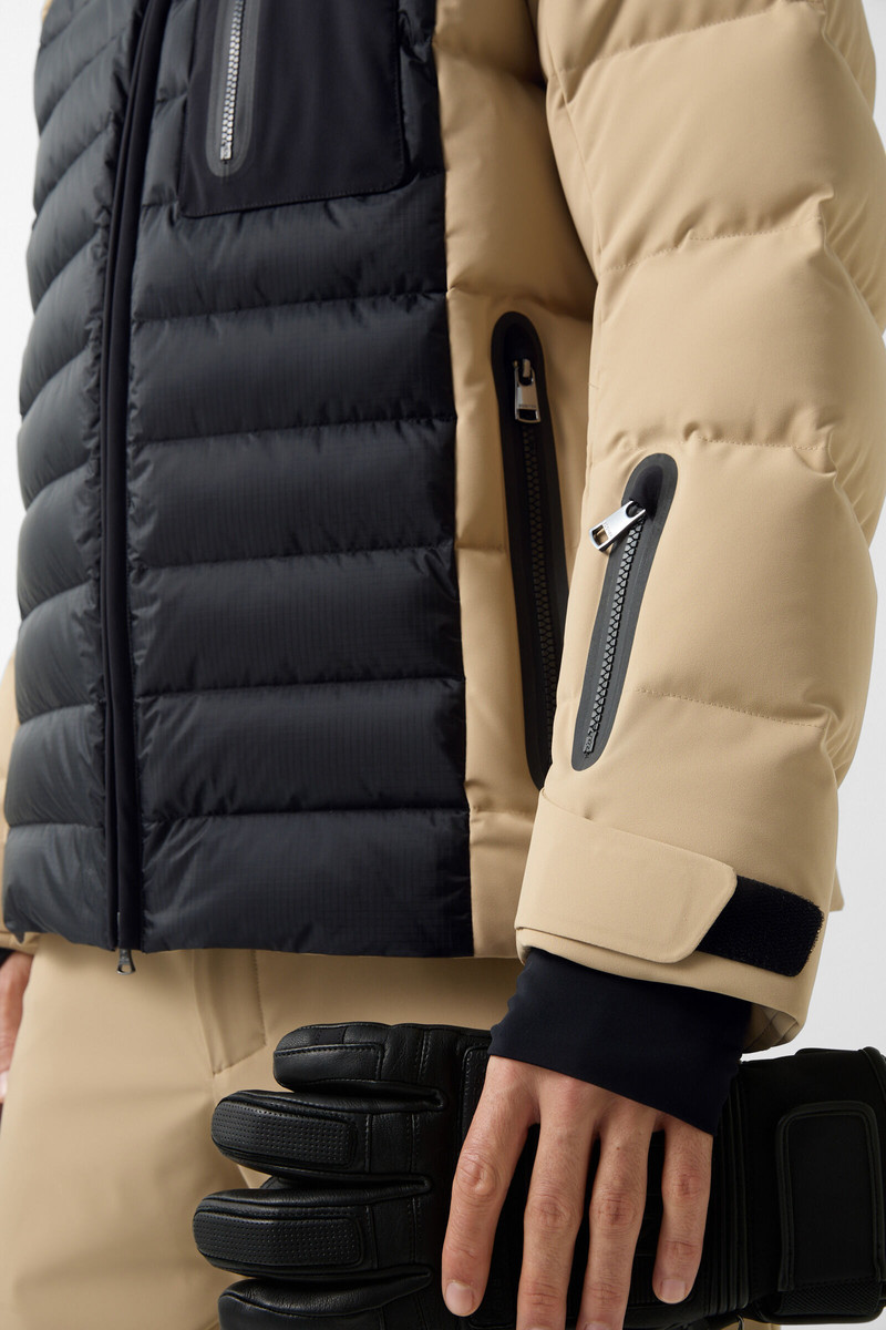 Bond down ski jacket in Beige/black 9