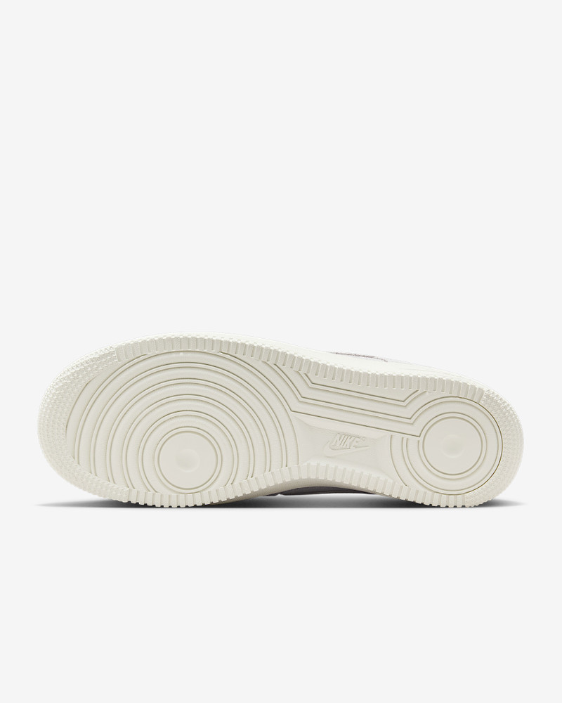 Nike Nike Air Force 1 '07 SE Women's Shoes outlook