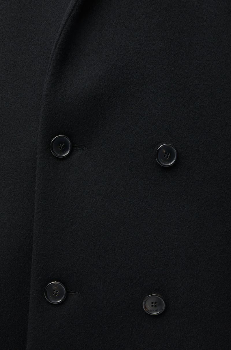 Tailored coat in wool 4