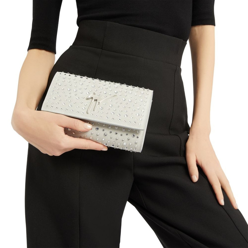 Giuseppe Zanotti Cleopatra Diamond outlook