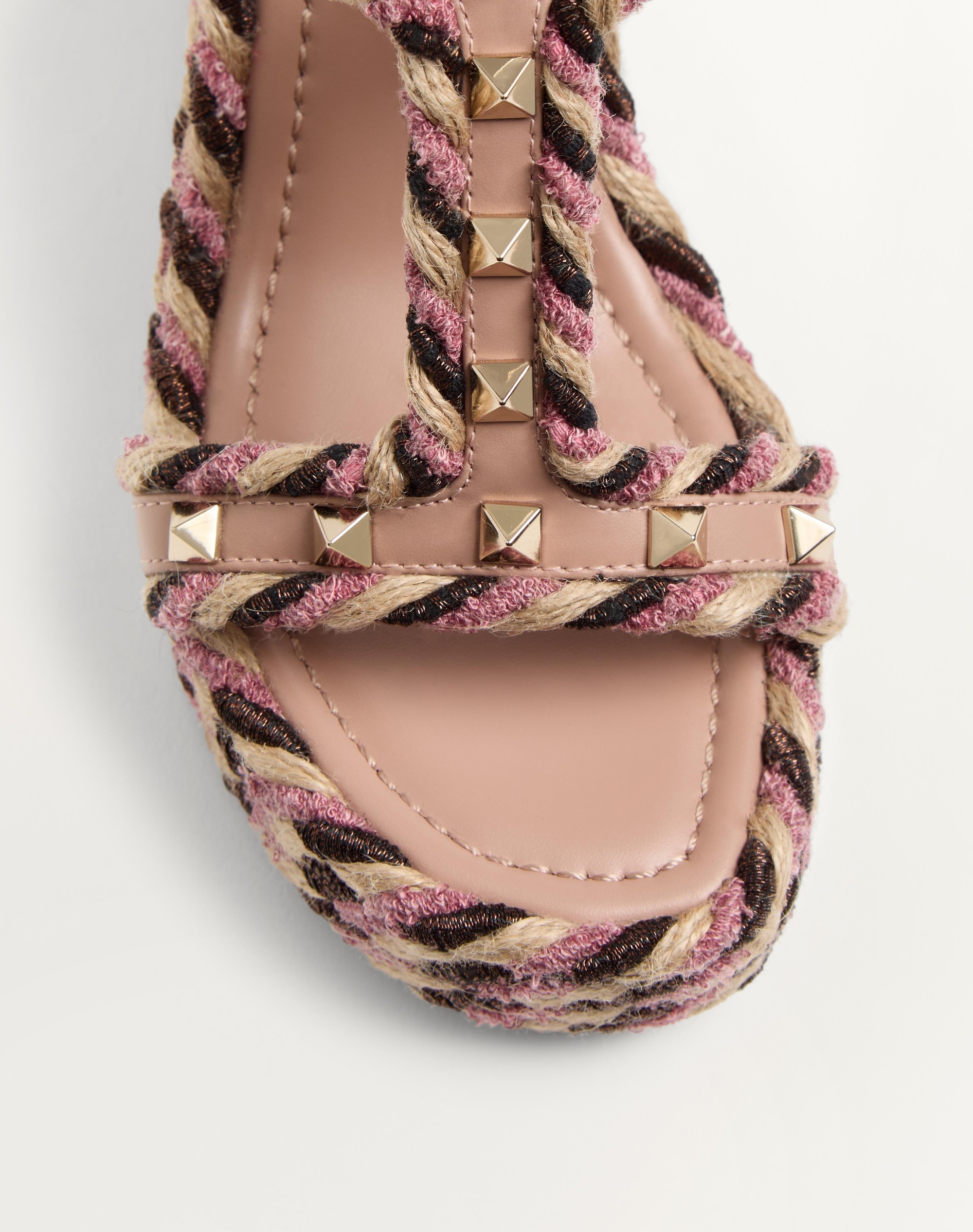 ROCKSTUD WEDGE IN CALFSKIN 90MM - 6