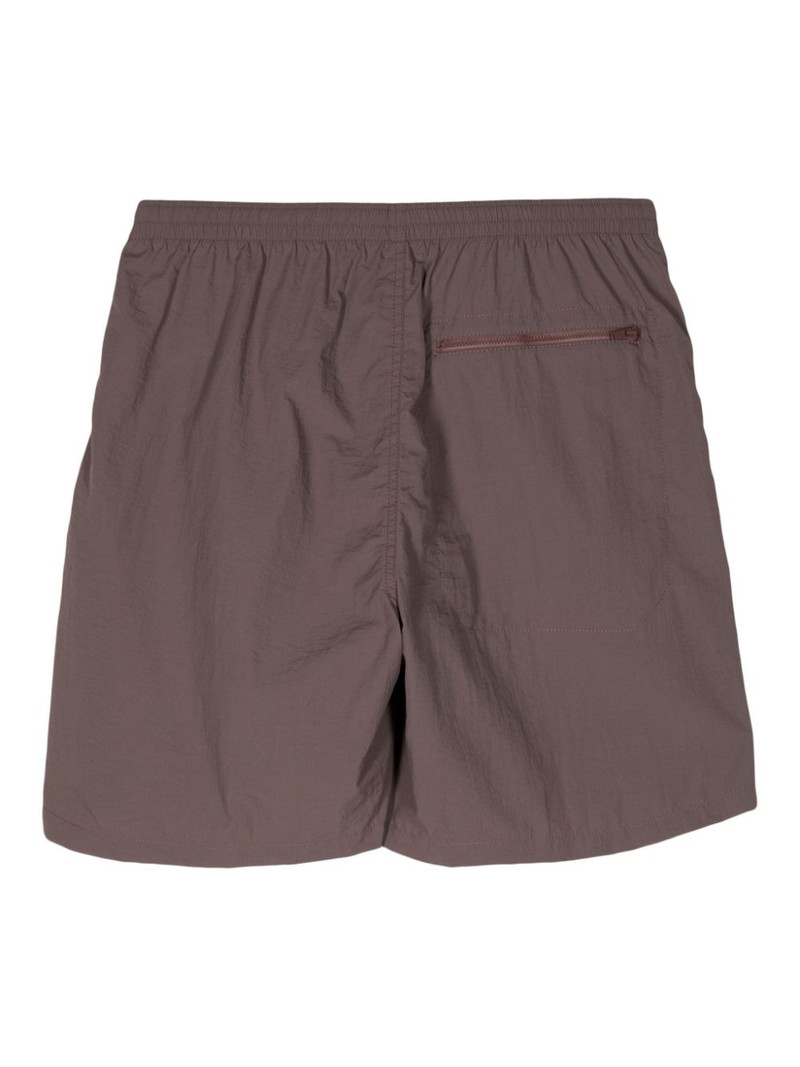 UNDERCOVER Crease Effect Shorts outlook