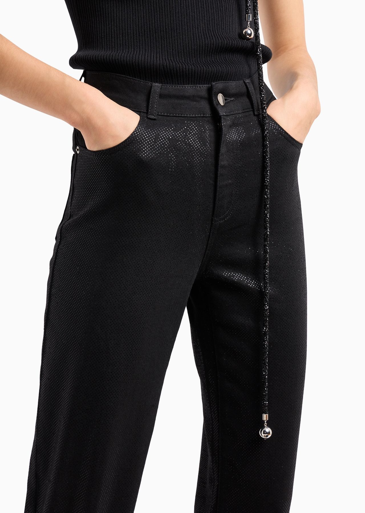 J2A Mid-rise jeans with a comfortable leg in garment-dyed denim with all-over laminated polka dots - 6